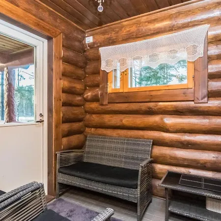 Holiday home Piilopirtti By Interhome Salonnena